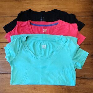 Mossimo 3 Tee Shirts Red, Black & Light Green. Size XS